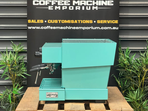 Demo La Marzocco Linea Classic S 2 Group Coffee Machine - Pearled Turquoise