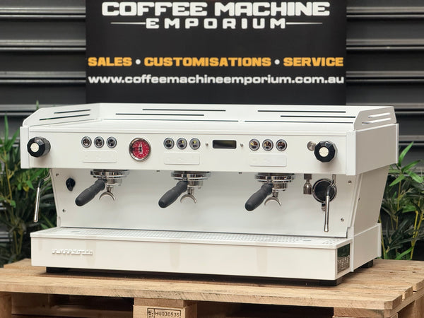 La Marzocco Linea PB 3 Group Coffee Machine - Mannix White