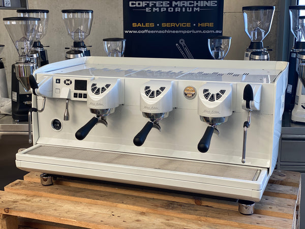 Victoria Arduino White Eagle Digit 3 Group Coffee Machine - Mother of Pearl White