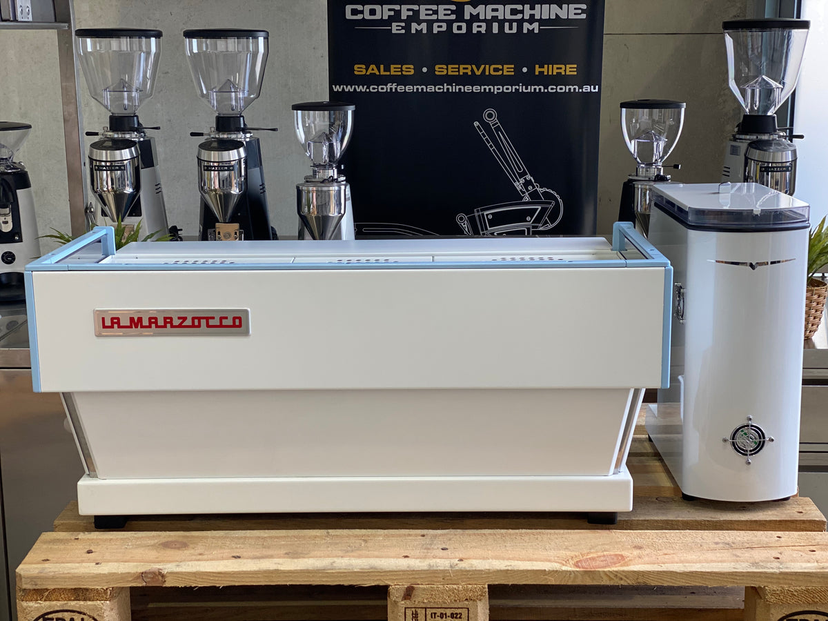 La Marzocco Linea Classic AV 3 Group & Victoria Arduino Mythos One Pac