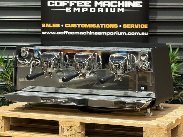 Brand New Victoria Arduino Eagle One 3 Group Coffee Machine with Barista Lights