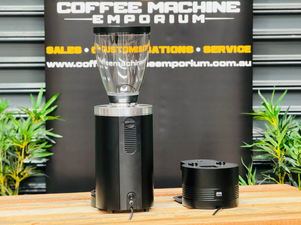 Brand New Mahlkonig E65S GBW Coffee Grinder & PUQ Press M3 Coffee Tamper Combo - Black