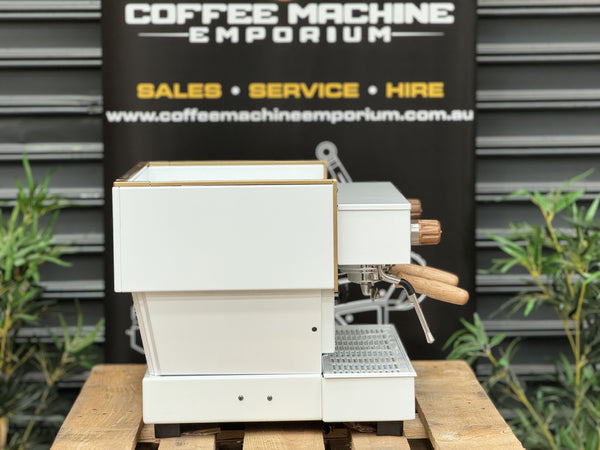 La Marzocco Linea Classic AV 2 Group Coffee Machine - White & Gold
