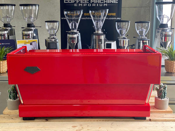 La Marzocco Linea Classic AV 3 Group Coffee Machine - Rosso Corsa Red