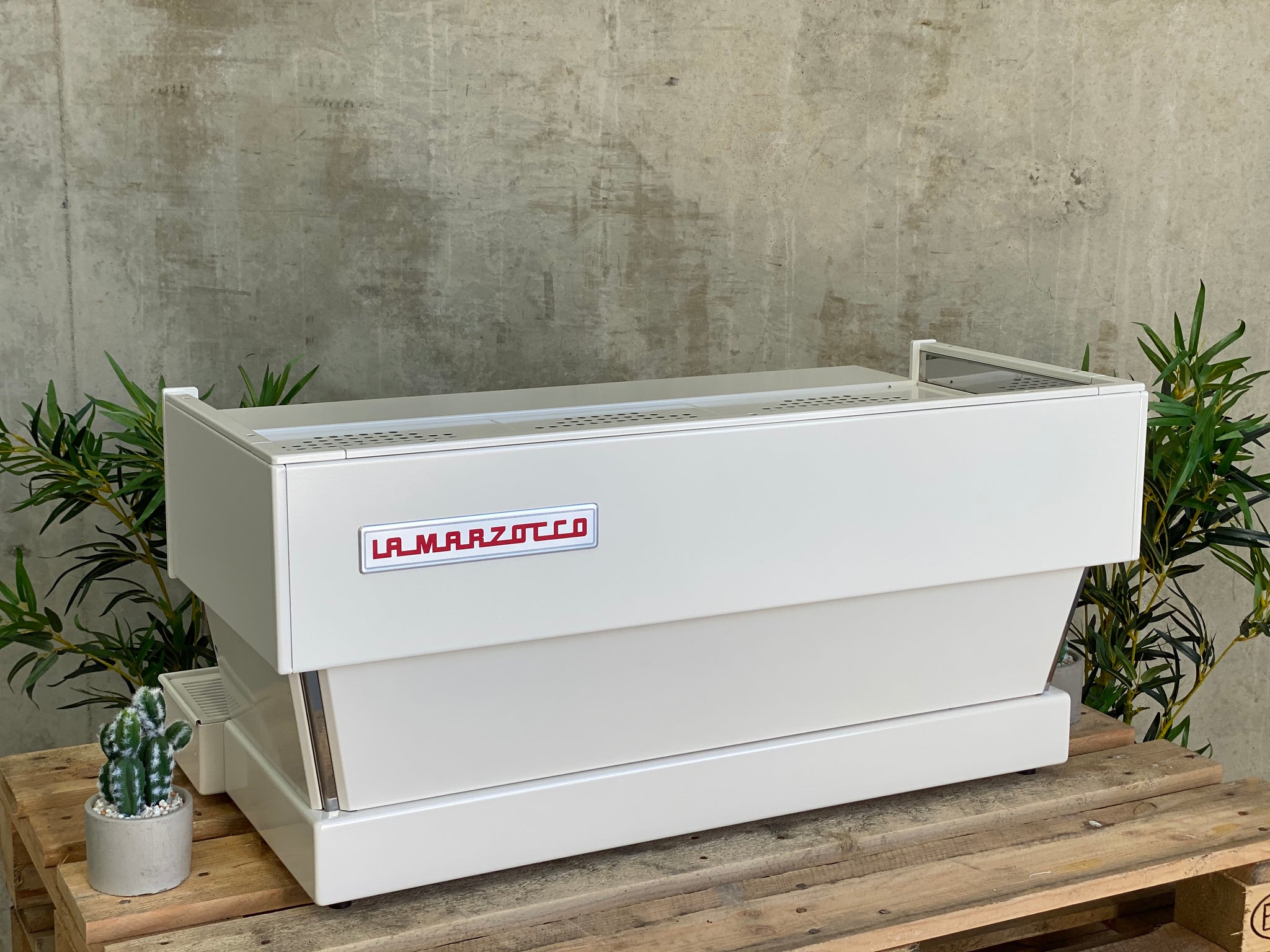 La Marzocco Linea Classic AV 3 Group Coffee Machine - Mother of Pearl